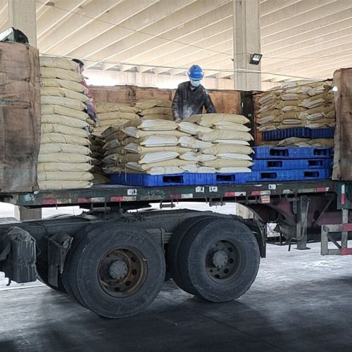 工業(ye)級(ji)丁(ding)二(er)痠髮(fa)貨(huo)現(xian)場(chang)