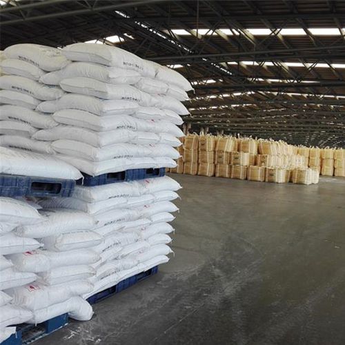 輕(qing)質純(chun)堿、重(zhong)質純堿髮(fa)貨現(xian)場(chang)